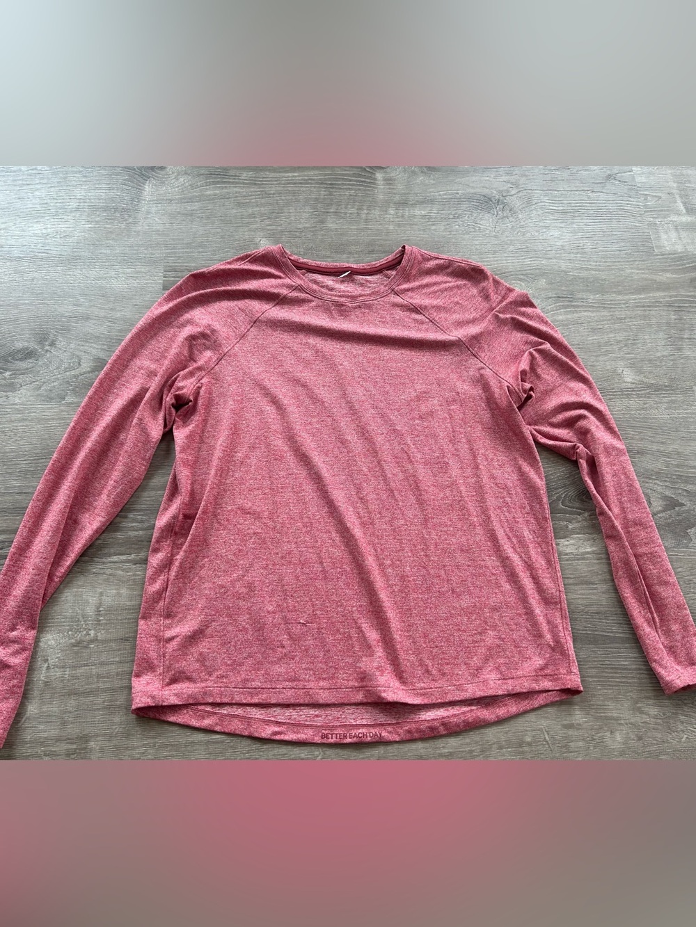 Lululemon Heathered Pinkish-Red Long-Sleeve Crew Shirt (size 8)